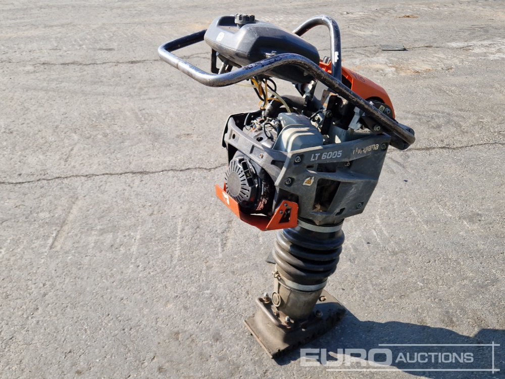 2020 Husqvarna LT6005 - Asfaltovací stroj: obrázok 3 2020 Husqvarna LT6005 - Asfaltovací stroj: obrázok 3