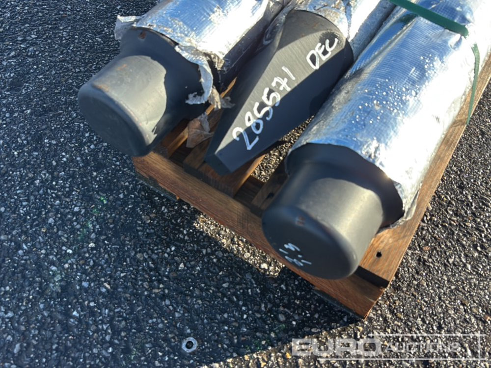 Chisels to suit Hydraulic Breaker (3 of) - Hydraulické kladivo: obrázok 5 Chisels to suit Hydraulic Breaker (3 of) - Hydraulické kladivo: obrázok 5