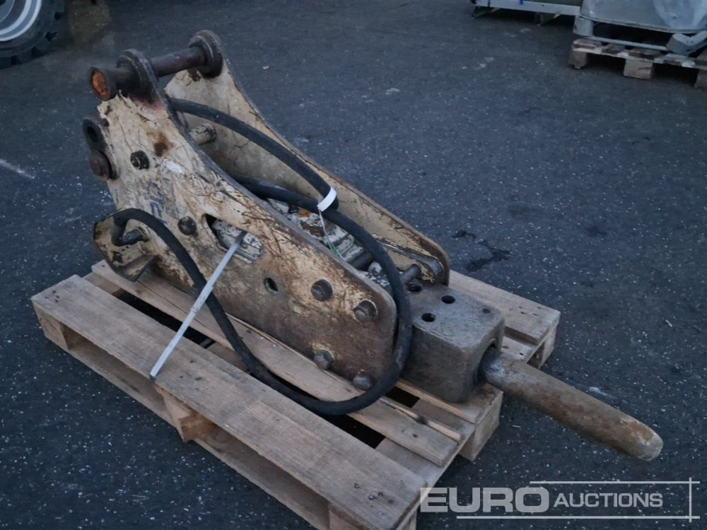 Furukawa F6BHL Hydraulic Breaker to suit Mini Excavator - Hydraulické kladivo: obrázok 4 Furukawa F6BHL Hydraulic Breaker to suit Mini Excavator - Hydraulické kladivo: obrázok 4