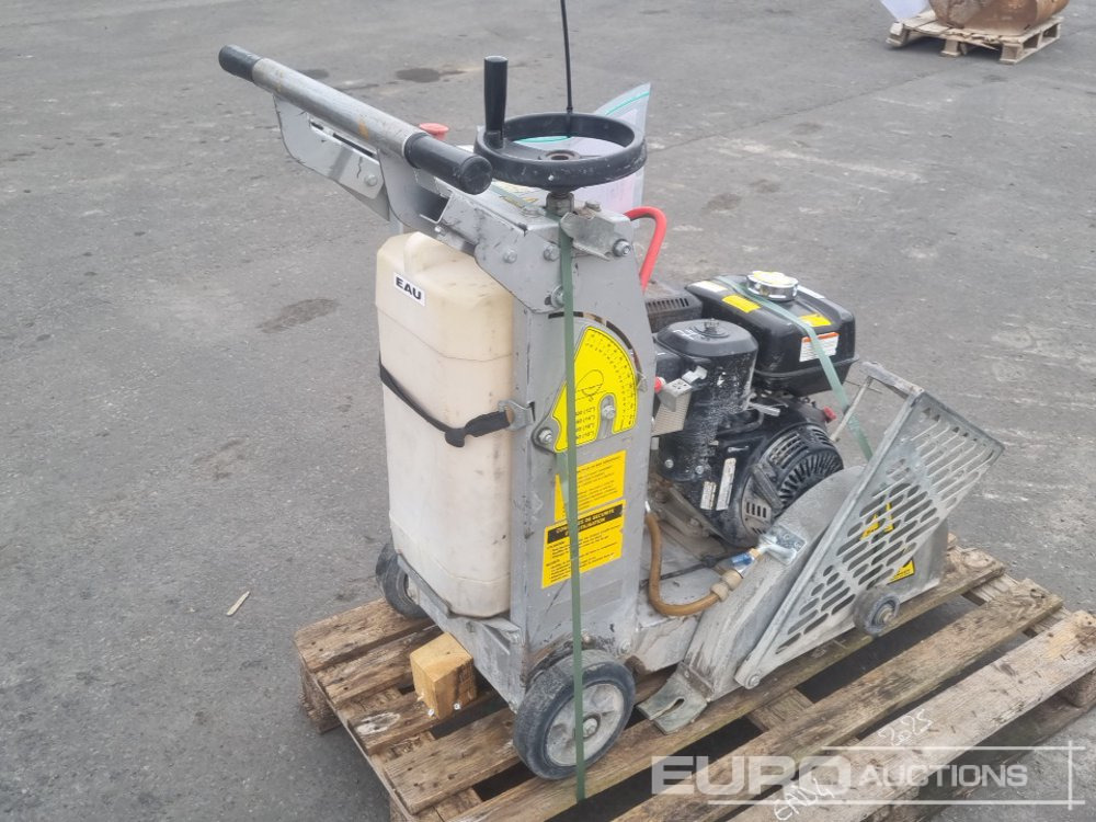 Husqvarna FS400LV - Asfaltovací stroj: obrázok 3 Husqvarna FS400LV - Asfaltovací stroj: obrázok 3