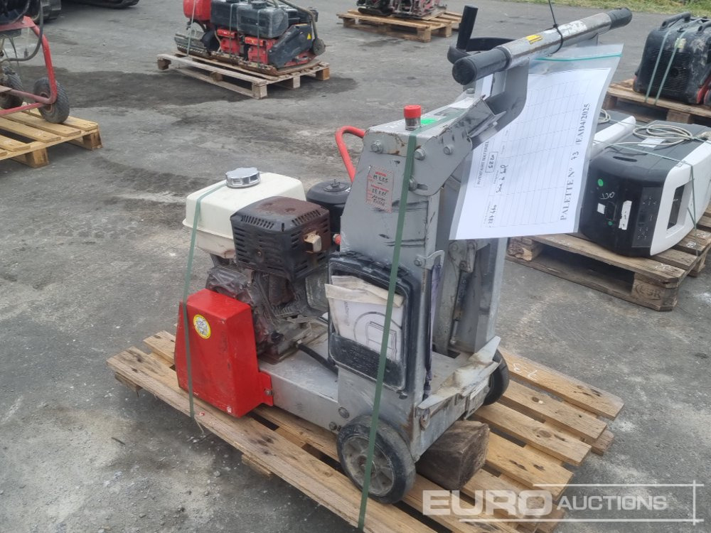 Husqvarna FS400LV - Asfaltovací stroj: obrázok 2 Husqvarna FS400LV - Asfaltovací stroj: obrázok 2