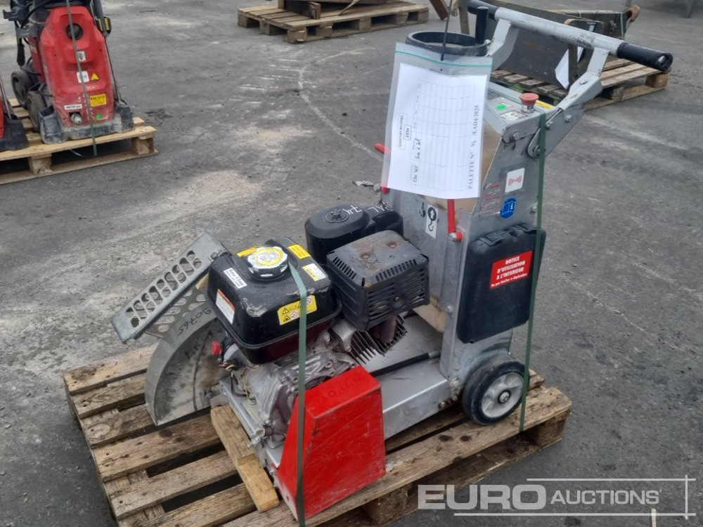 Husqvarna FS400LV - Asfaltovací stroj: obrázok 1 Husqvarna FS400LV - Asfaltovací stroj: obrázok 1