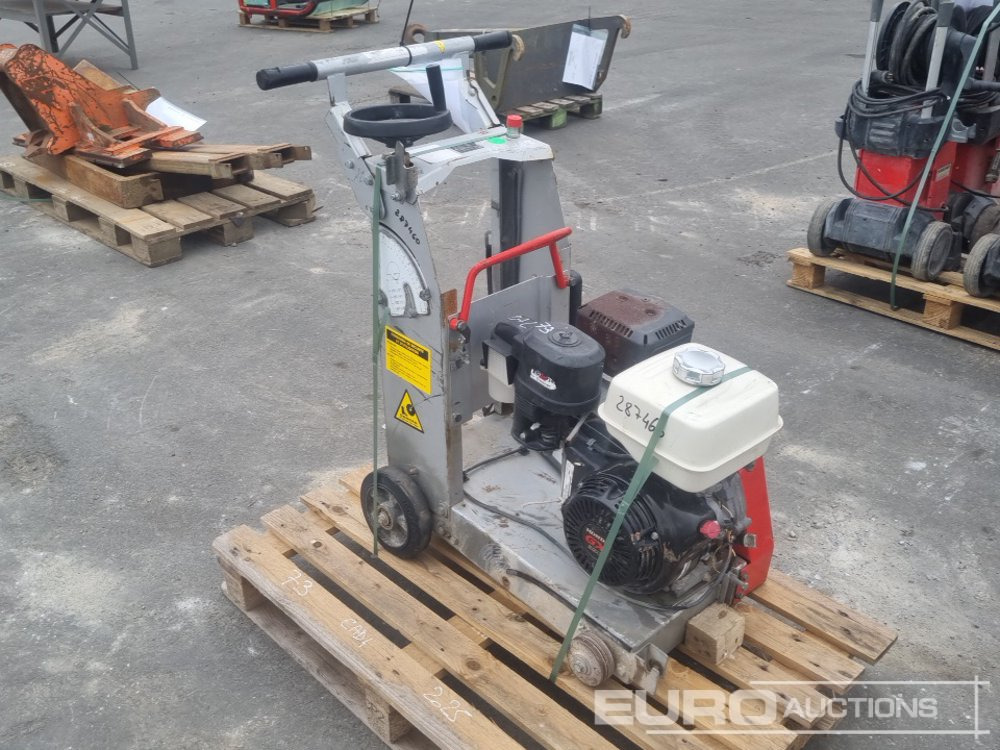 Husqvarna FS400LV - Asfaltovací stroj: obrázok 4 Husqvarna FS400LV - Asfaltovací stroj: obrázok 4