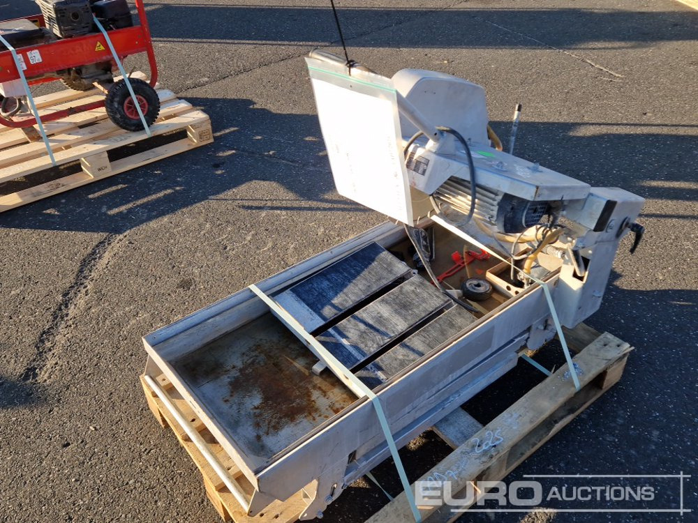 Husqvarna TS350E - Asfaltovací stroj: obrázok 3 Husqvarna TS350E - Asfaltovací stroj: obrázok 3