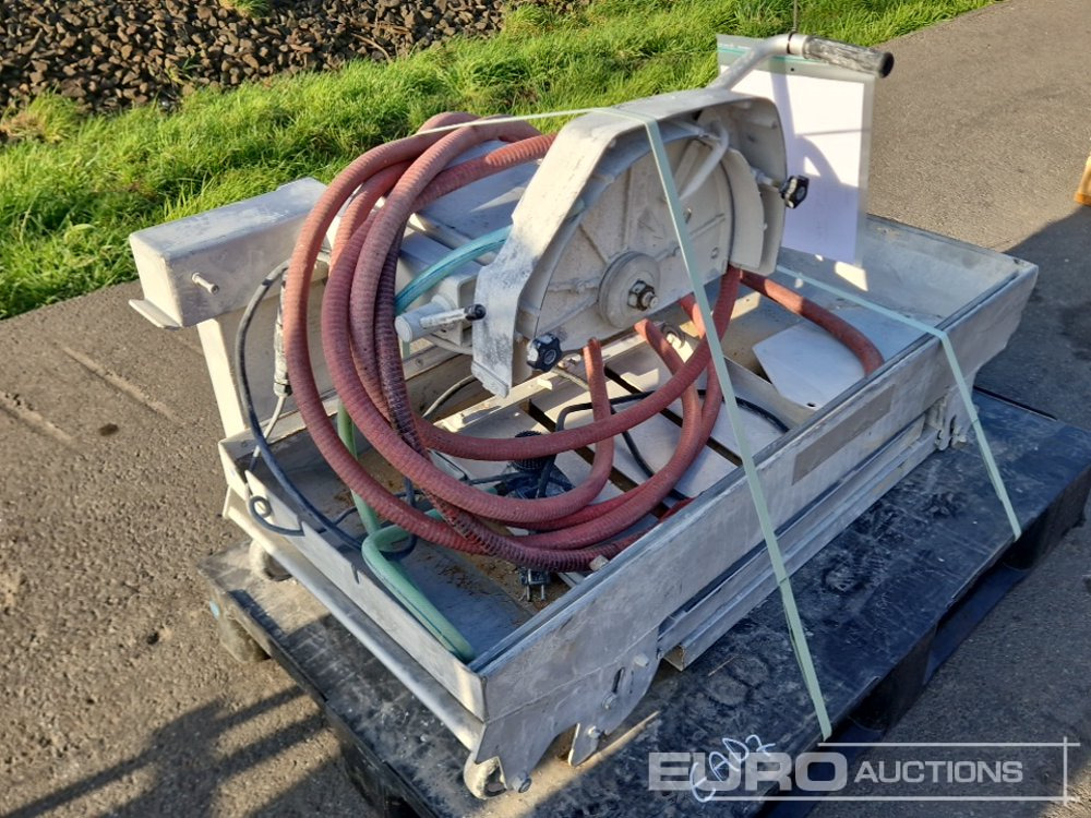 Husqvarna TS350E - Asfaltovací stroj: obrázok 3 Husqvarna TS350E - Asfaltovací stroj: obrázok 3