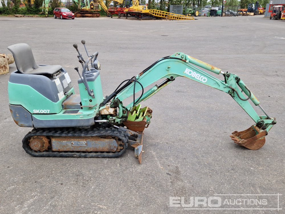 Kobelco SK007-2 - Mini rýpadlo: obrázok 5 Kobelco SK007-2 - Mini rýpadlo: obrázok 5