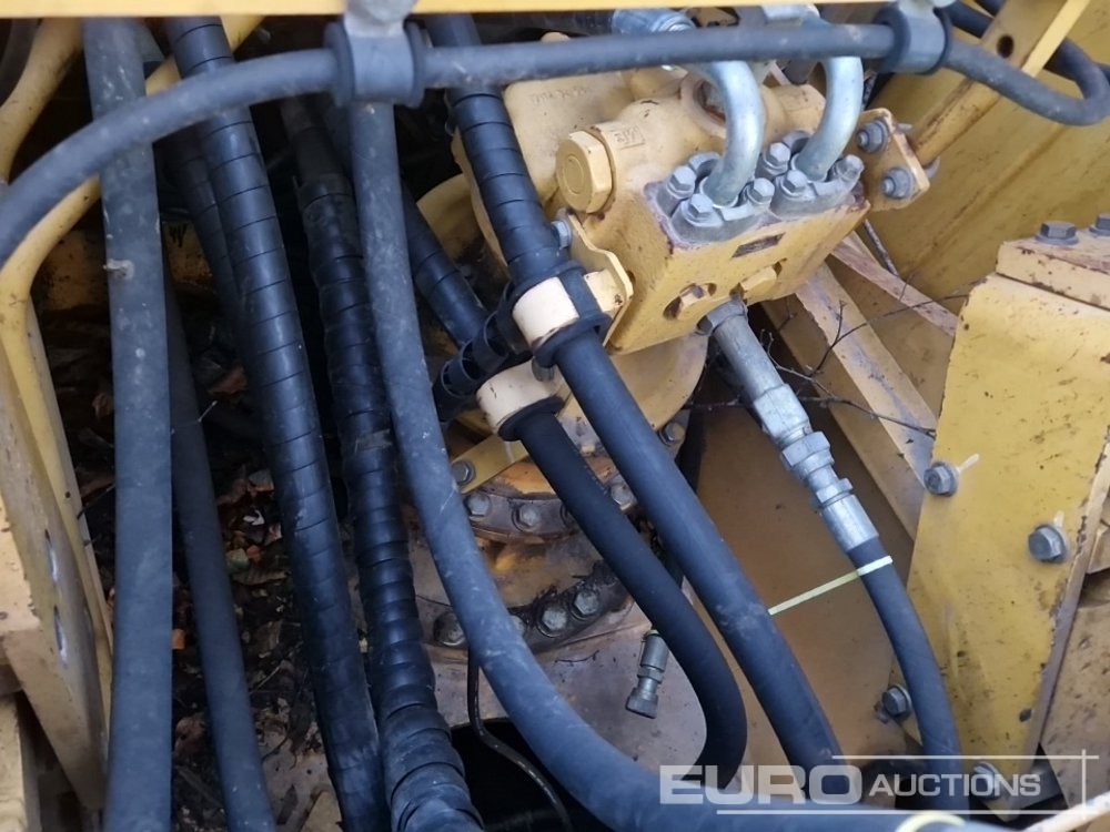 Pásové rýpadlo Komatsu PC290NLC-8: obrázok 29