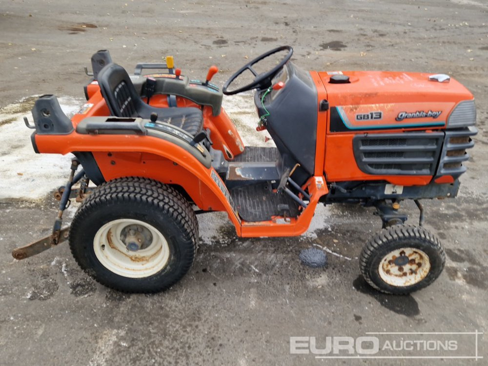 Kubota GB13 - Kompaktný traktor: obrázok 5 Kubota GB13 - Kompaktný traktor: obrázok 5