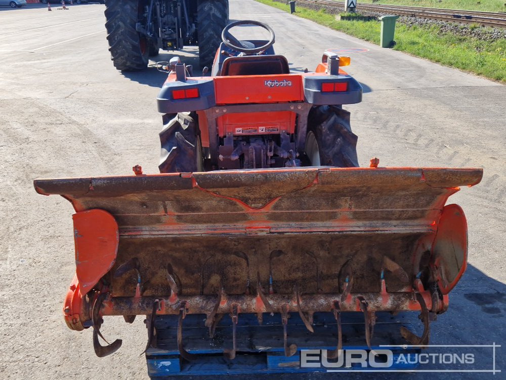 Kubota GT-19 - Kompaktný traktor: obrázok 4 Kubota GT-19 - Kompaktný traktor: obrázok 4