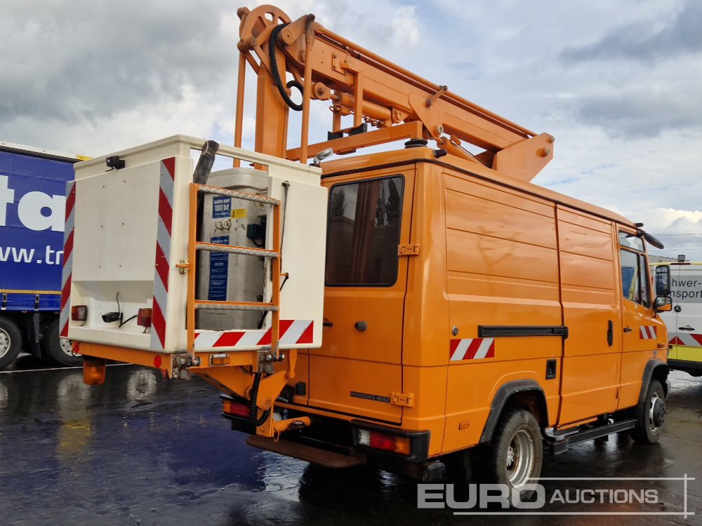 Mercedes 612D - Automobilová plošina: obrázok 5 Mercedes 612D - Automobilová plošina: obrázok 5