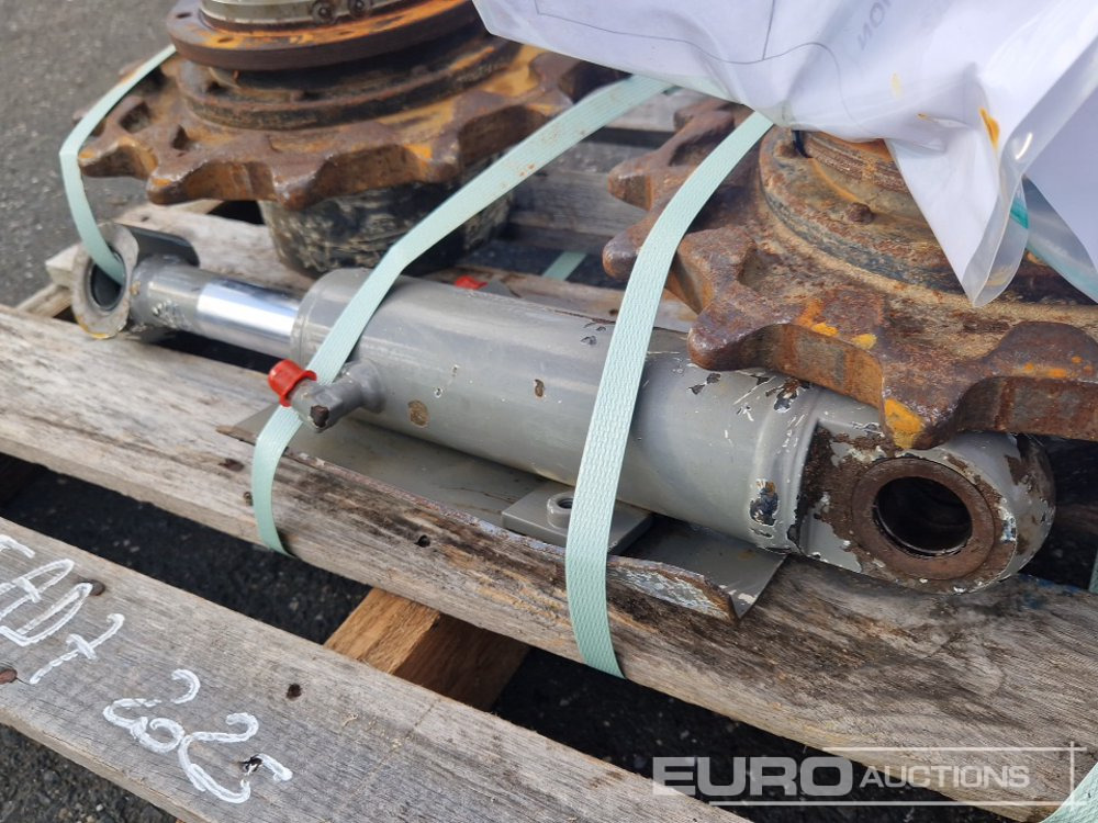 Náhradný diel pre Rýpadlo Final Drive (2 of) + Cylinder to suit Yanmar SV17: obrázok 6