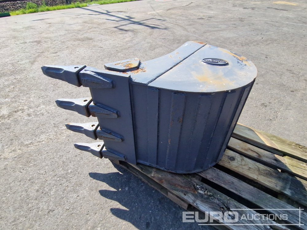 Strickland 24" Digging Bucket to suit Mini Excavator - Lyžica: obrázok 3 Strickland 24" Digging Bucket to suit Mini Excavator - Lyžica: obrázok 3