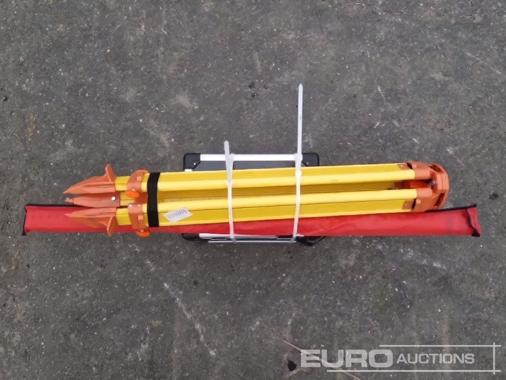 Unused 2025 SKLP Laser Level, Self-Levelling Rotary Laser Level with Batteries, Receiver, Tripod, Grade Rod - Vybavenie garáže/ Dielne: obrázok 5 Unused 2025 SKLP Laser Level, Self-Levelling Rotary Laser Level with Batteries, Receiver, Tripod, Grade Rod - Vybavenie garáže/ Dielne: obrázok 5