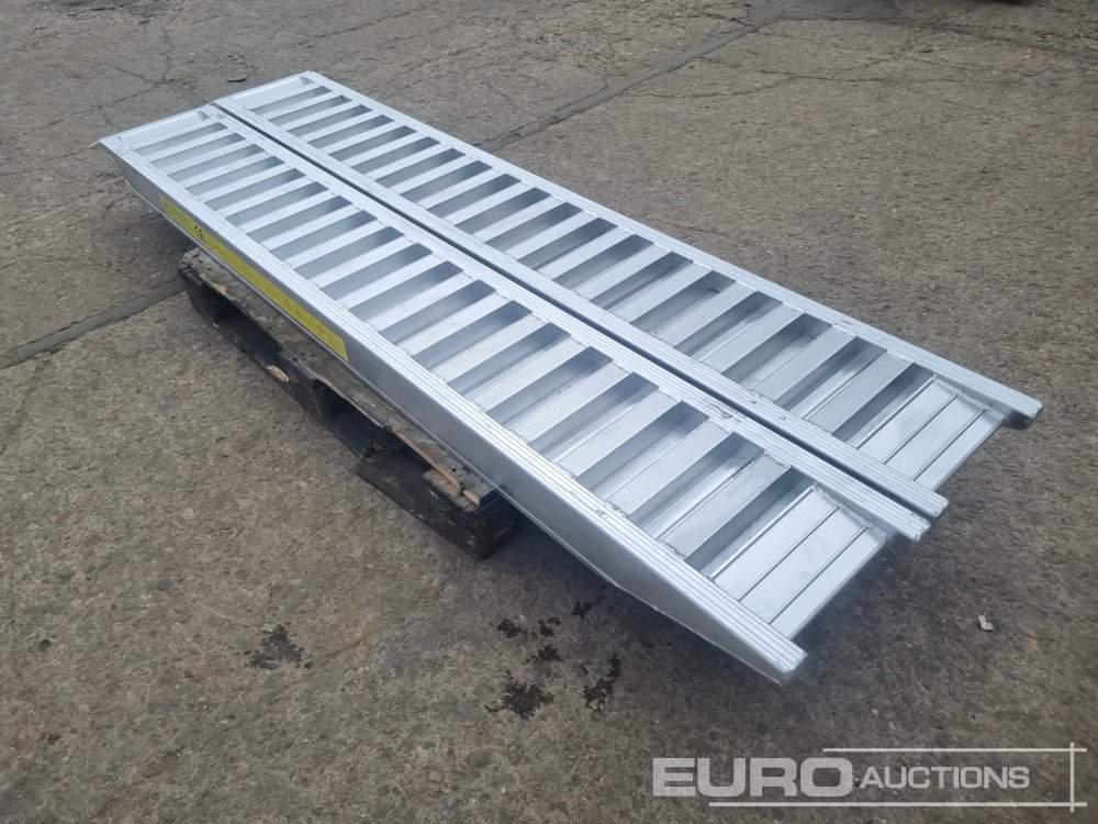 Unused Set of Aluminium Ramps, 250cm, 6,000kg - Nakladacia rampa: obrázok 4 Unused Set of Aluminium Ramps, 250cm, 6,000kg - Nakladacia rampa: obrázok 4