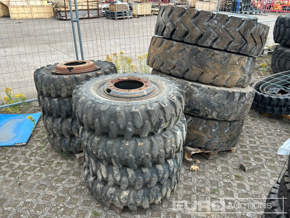 Various Tyres with Rims (12 of) - Pneumatika: obrázok 1 Various Tyres with Rims (12 of) - Pneumatika: obrázok 1