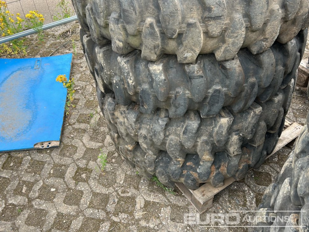 Various Tyres with Rims (12 of) - Pneumatika: obrázok 4 Various Tyres with Rims (12 of) - Pneumatika: obrázok 4