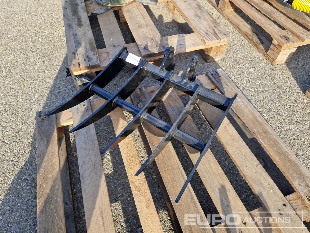 Unused 2025 Captok Rake to suit 1-2 Excavator / Rastrillo para Excavadora 1-2 Toneladas - Lyžica: obrázok 2 Unused 2025 Captok Rake to suit 1-2 Excavator / Rastrillo para Excavadora 1-2 Toneladas - Lyžica: obrázok 2
