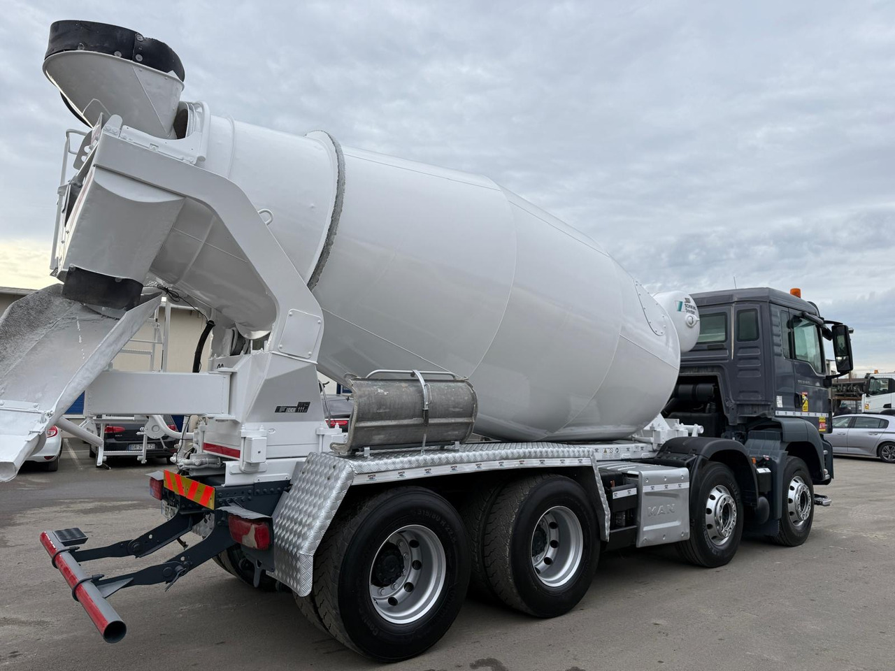 Camion béton MAN TGS 32.420 FF-957-DW - Domiešavač: obrázok 5 Camion béton MAN TGS 32.420 FF-957-DW - Domiešavač: obrázok 5