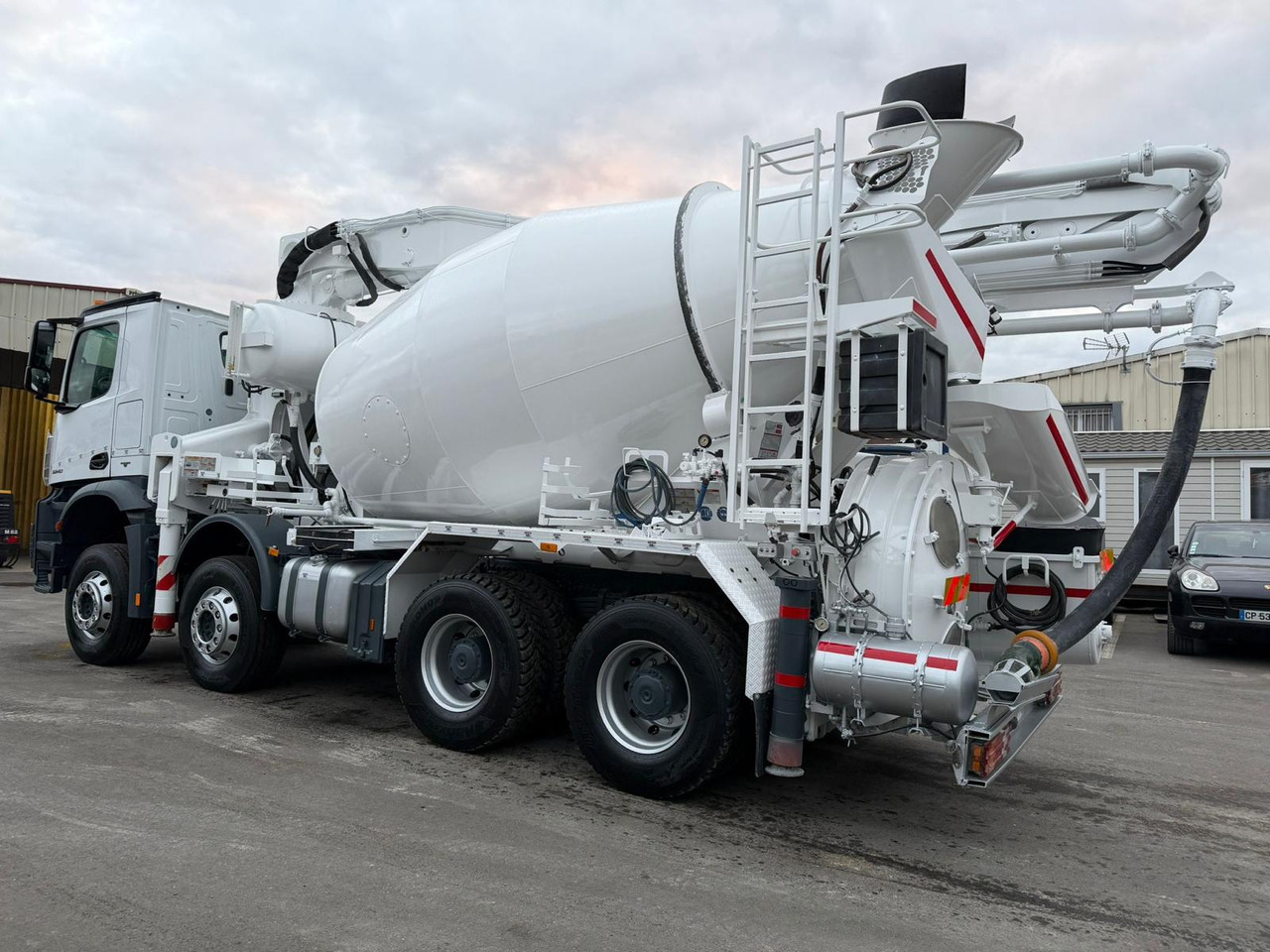 Camion béton pompe Mercedes Arocs 3240 DV-125-FH - Autočerpadlo: obrázok 4 Camion béton pompe Mercedes Arocs 3240 DV-125-FH - Autočerpadlo: obrázok 4