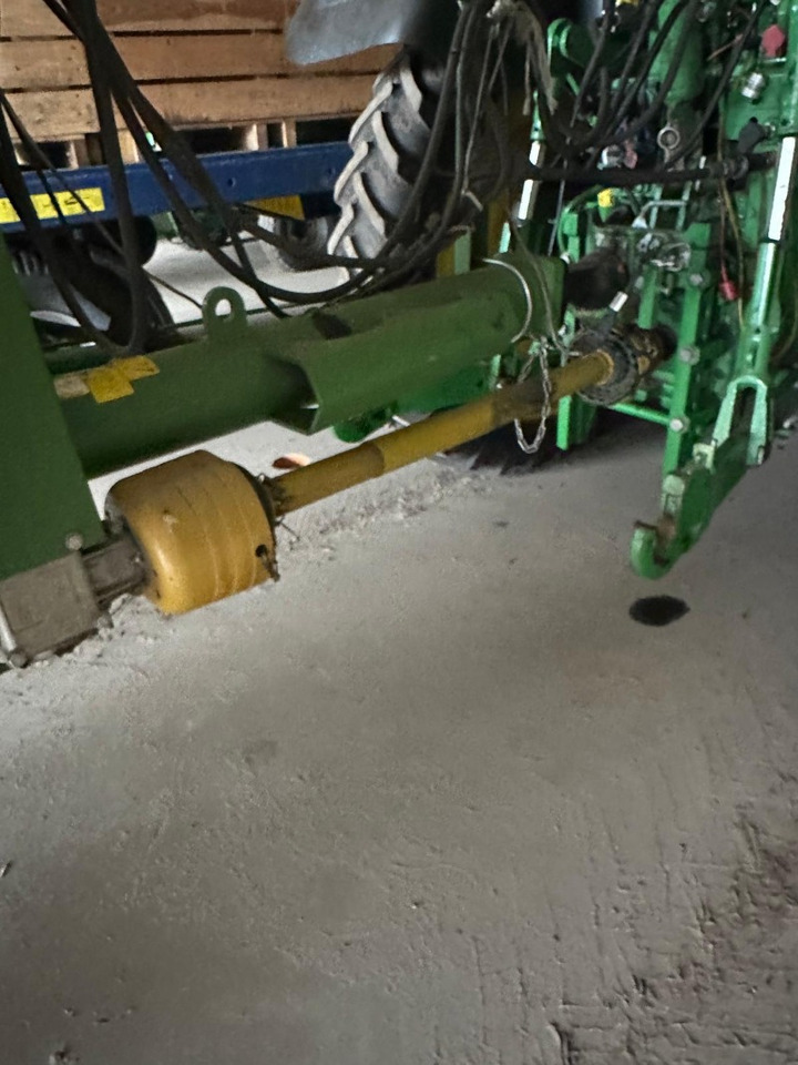 Amazone UG 3000 Super - Postrekovač: obrázok 3 Amazone UG 3000 Super - Postrekovač: obrázok 3