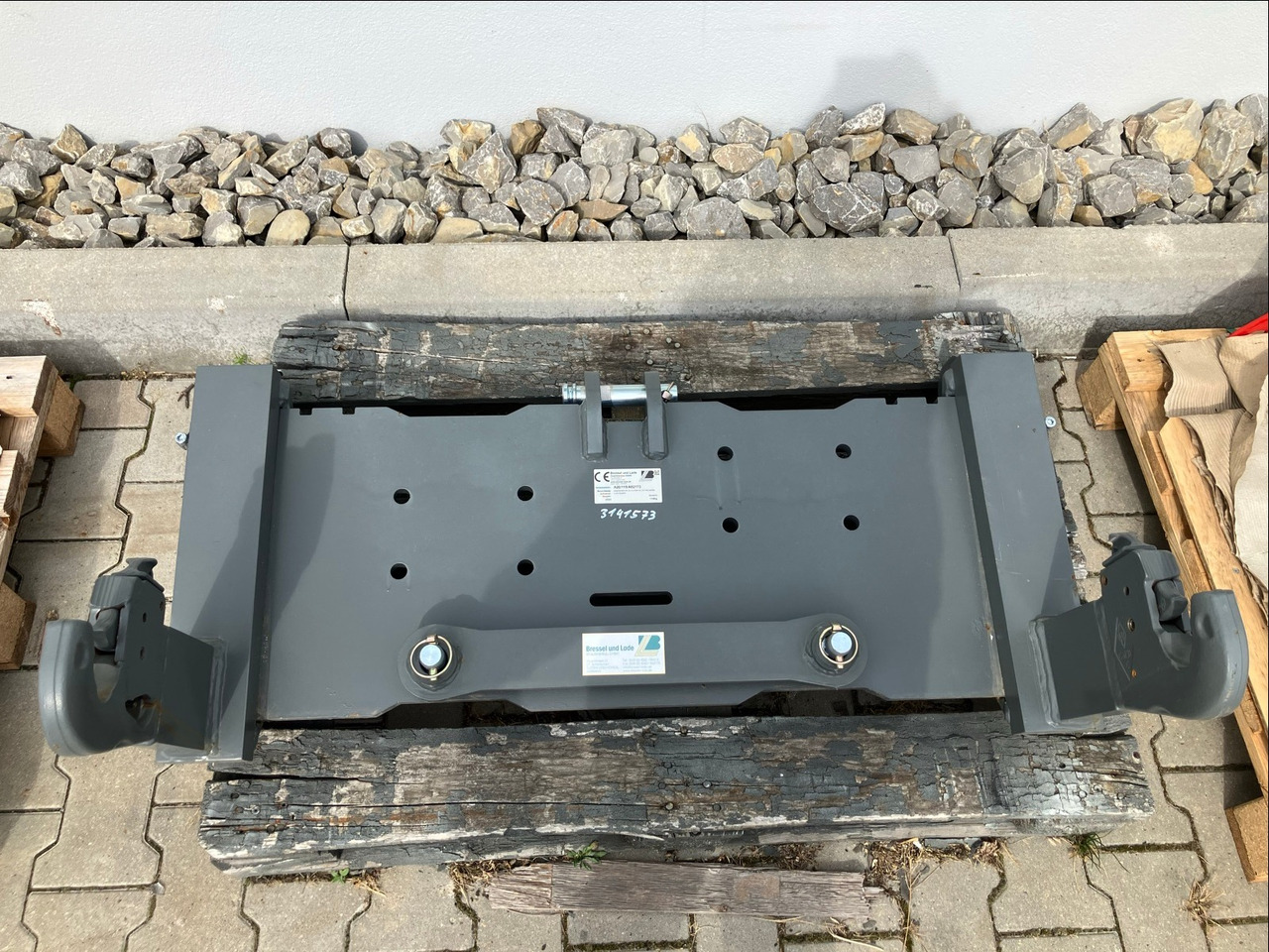 Bressel und Lade Adapterrahmen - Predný nakladač na traktor: obrázok 1 Bressel und Lade Adapterrahmen - Predný nakladač na traktor: obrázok 1