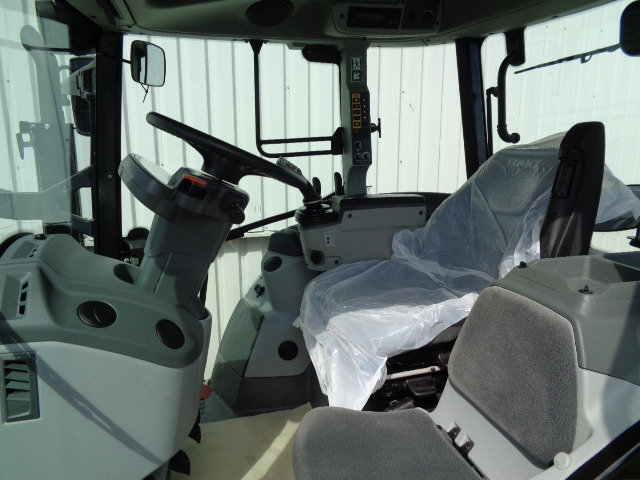 Claas Arion 430 - Traktor: obrázok 5 Claas Arion 430 - Traktor: obrázok 5