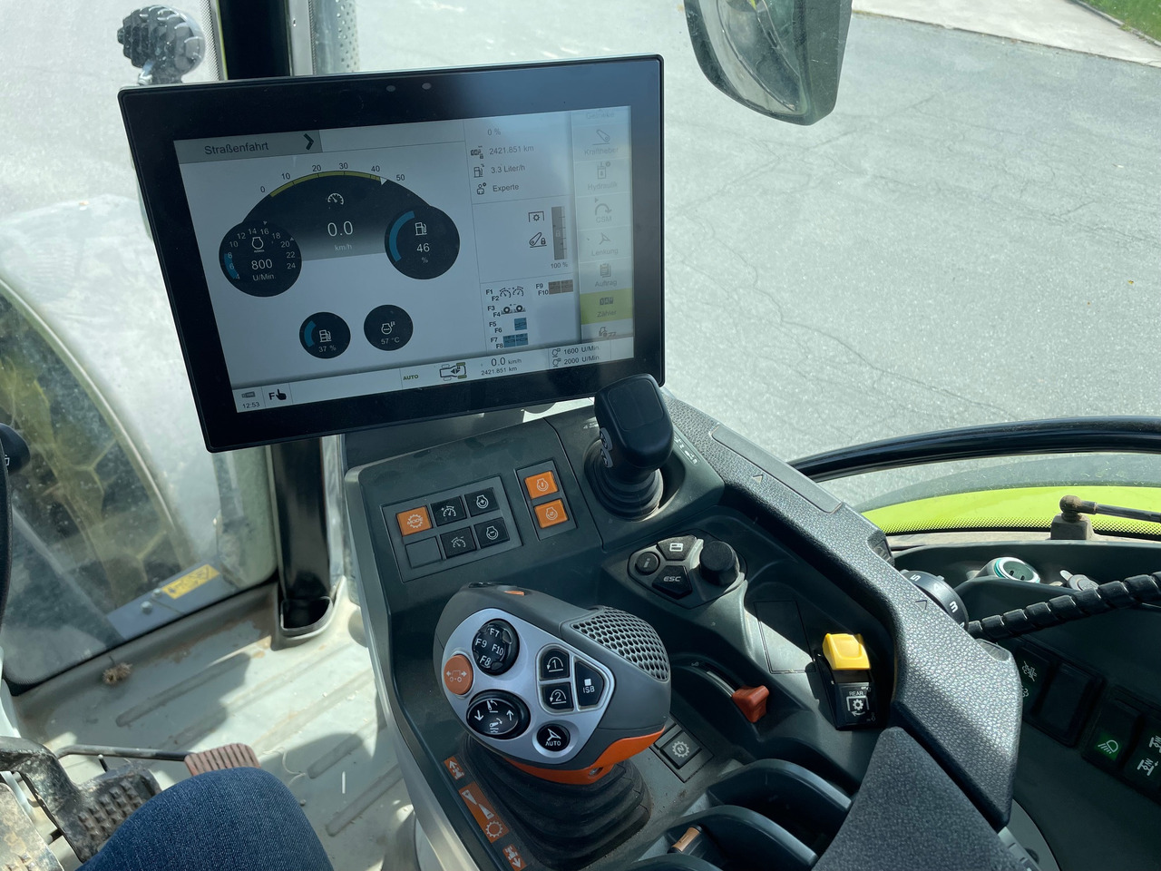 Claas Arion 660 C-matic - Traktor: obrázok 4 Claas Arion 660 C-matic - Traktor: obrázok 4