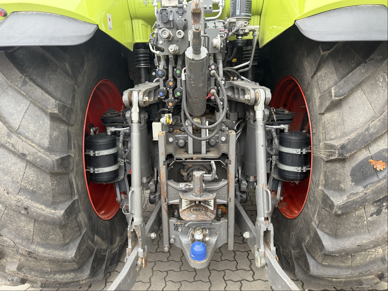 Claas Axion 870 C-Matic - Traktor: obrázok 4 Claas Axion 870 C-Matic - Traktor: obrázok 4