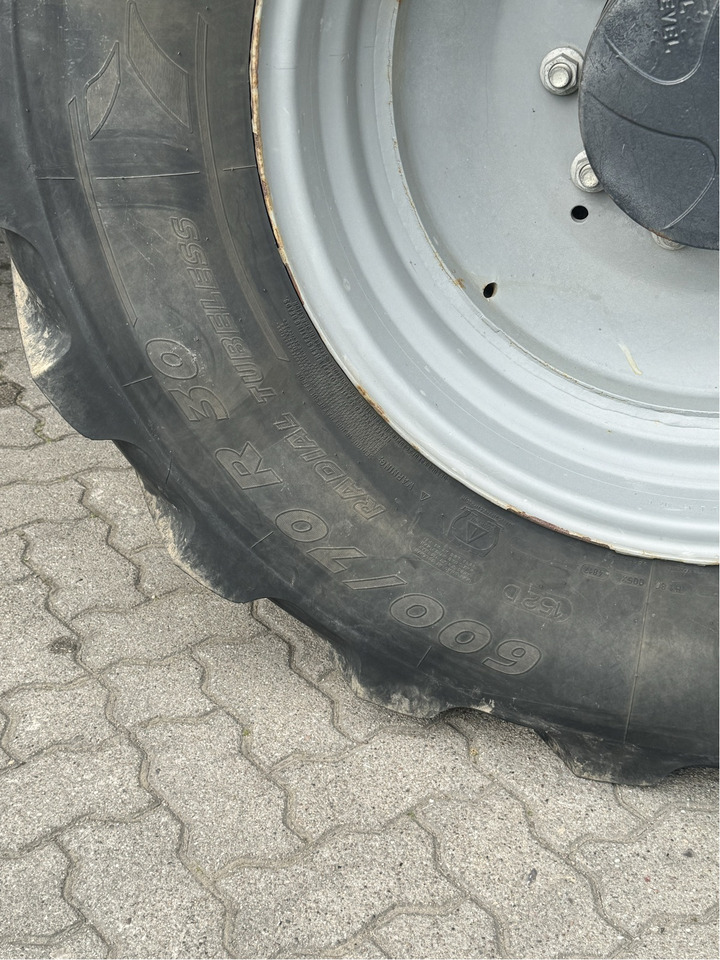 Deutz-Fahr Agrotron 7250 TTV - Traktor: obrázok 5 Deutz-Fahr Agrotron 7250 TTV - Traktor: obrázok 5