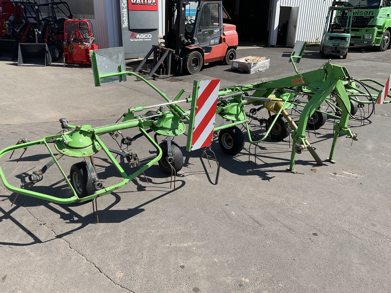 Deutz-Fahr KH 2.64 Heuwender - Obracač sena: obrázok 2 Deutz-Fahr KH 2.64 Heuwender - Obracač sena: obrázok 2