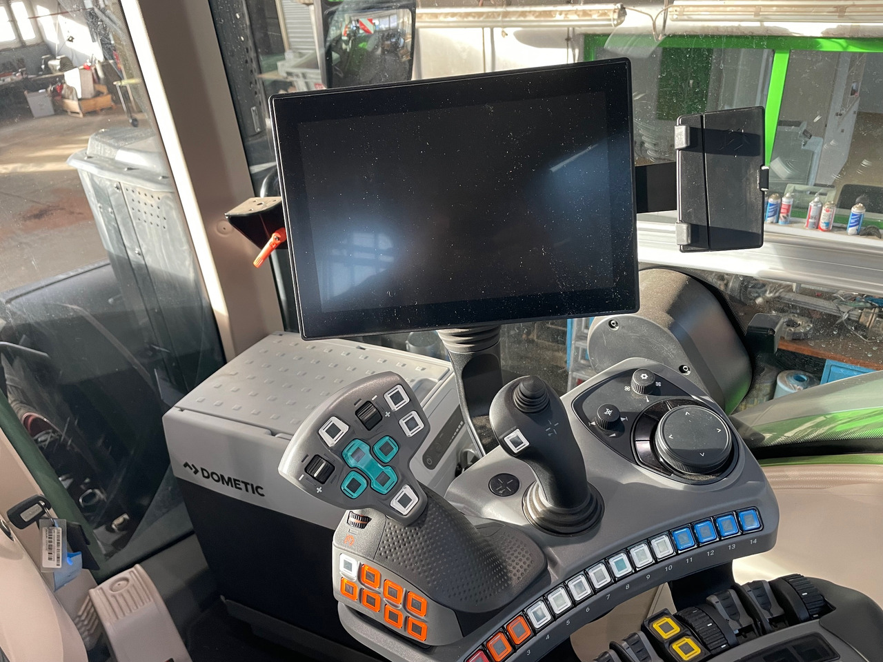 Fendt 1050 Vario Gen3 Profi Setting - Traktor: obrázok 3 Fendt 1050 Vario Gen3 Profi Setting - Traktor: obrázok 3