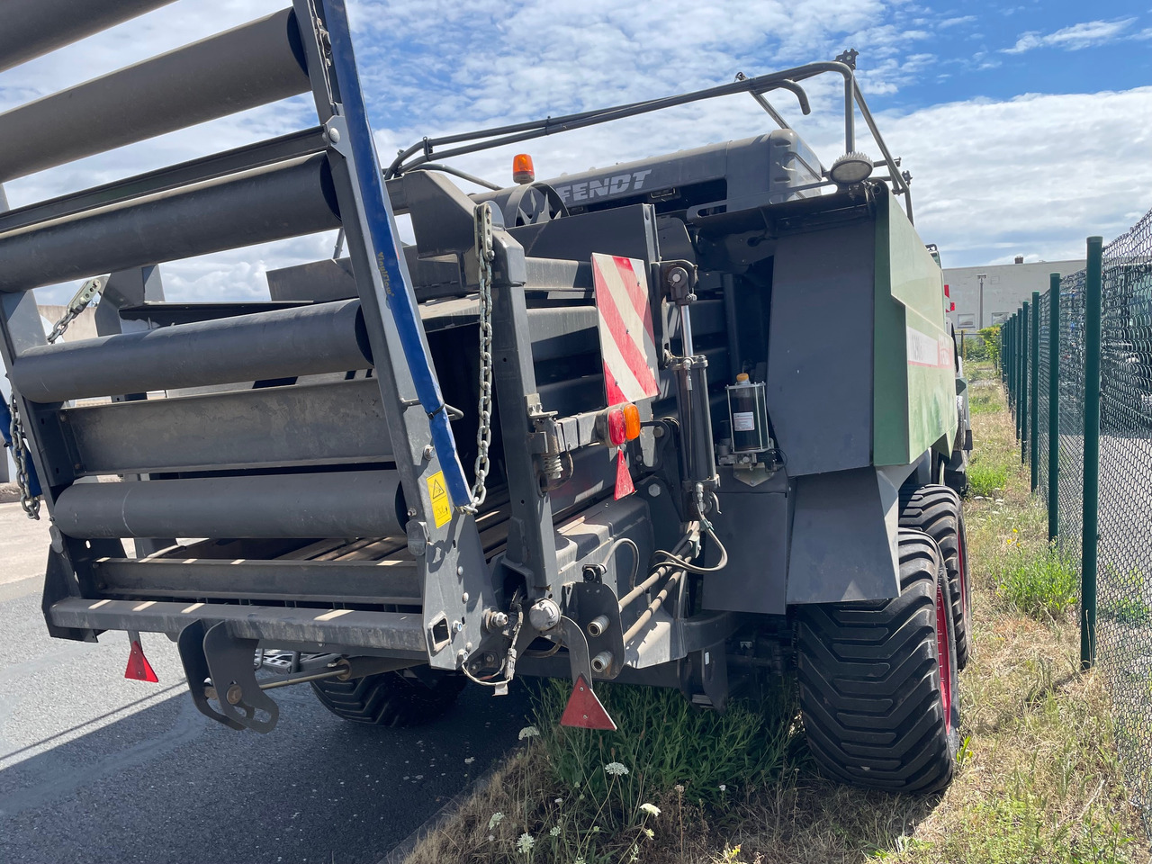 Fendt 1290 Quaderballenpresse - Lis na hranaté balíky: obrázok 4 Fendt 1290 Quaderballenpresse - Lis na hranaté balíky: obrázok 4