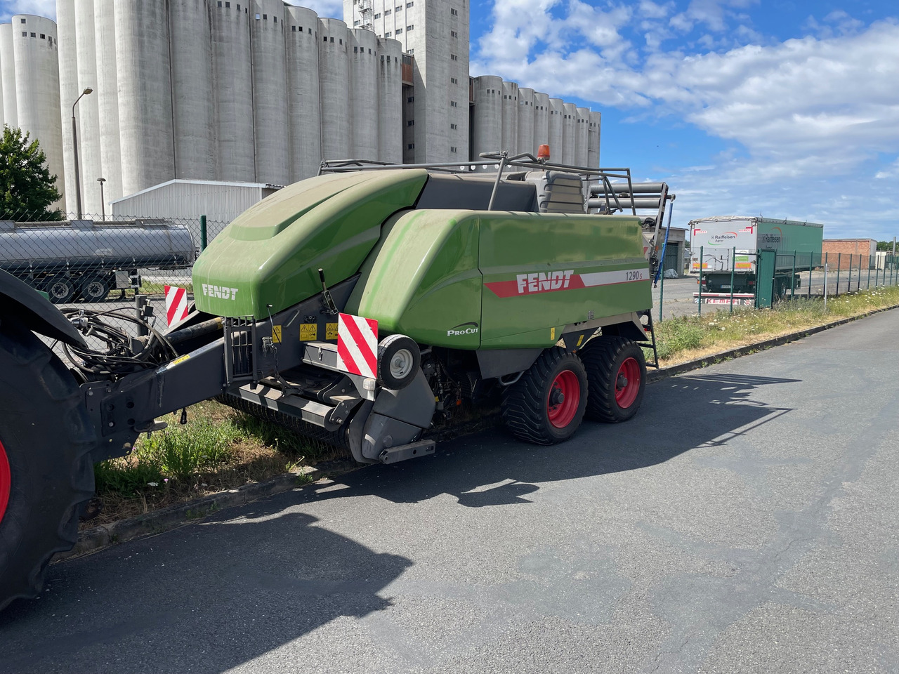 Fendt 1290 Quaderballenpresse - Lis na hranaté balíky: obrázok 1 Fendt 1290 Quaderballenpresse - Lis na hranaté balíky: obrázok 1