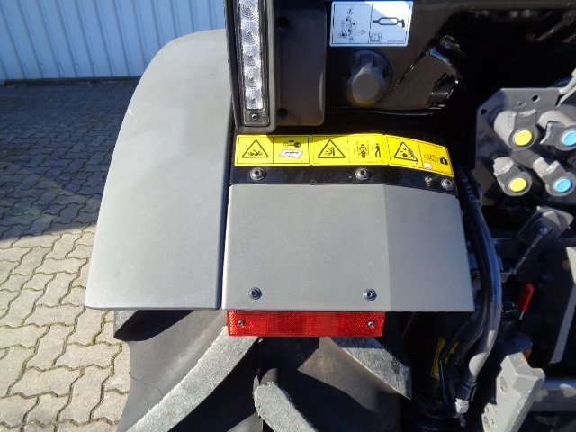 Fendt 207 V Vario Gen3 - Traktor: obrázok 3 Fendt 207 V Vario Gen3 - Traktor: obrázok 3