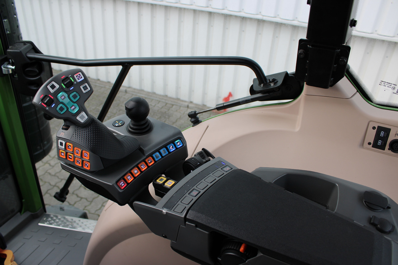 Fendt 211S Vario Gen3 Power Sett2 - Traktor: obrázok 5 Fendt 211S Vario Gen3 Power Sett2 - Traktor: obrázok 5