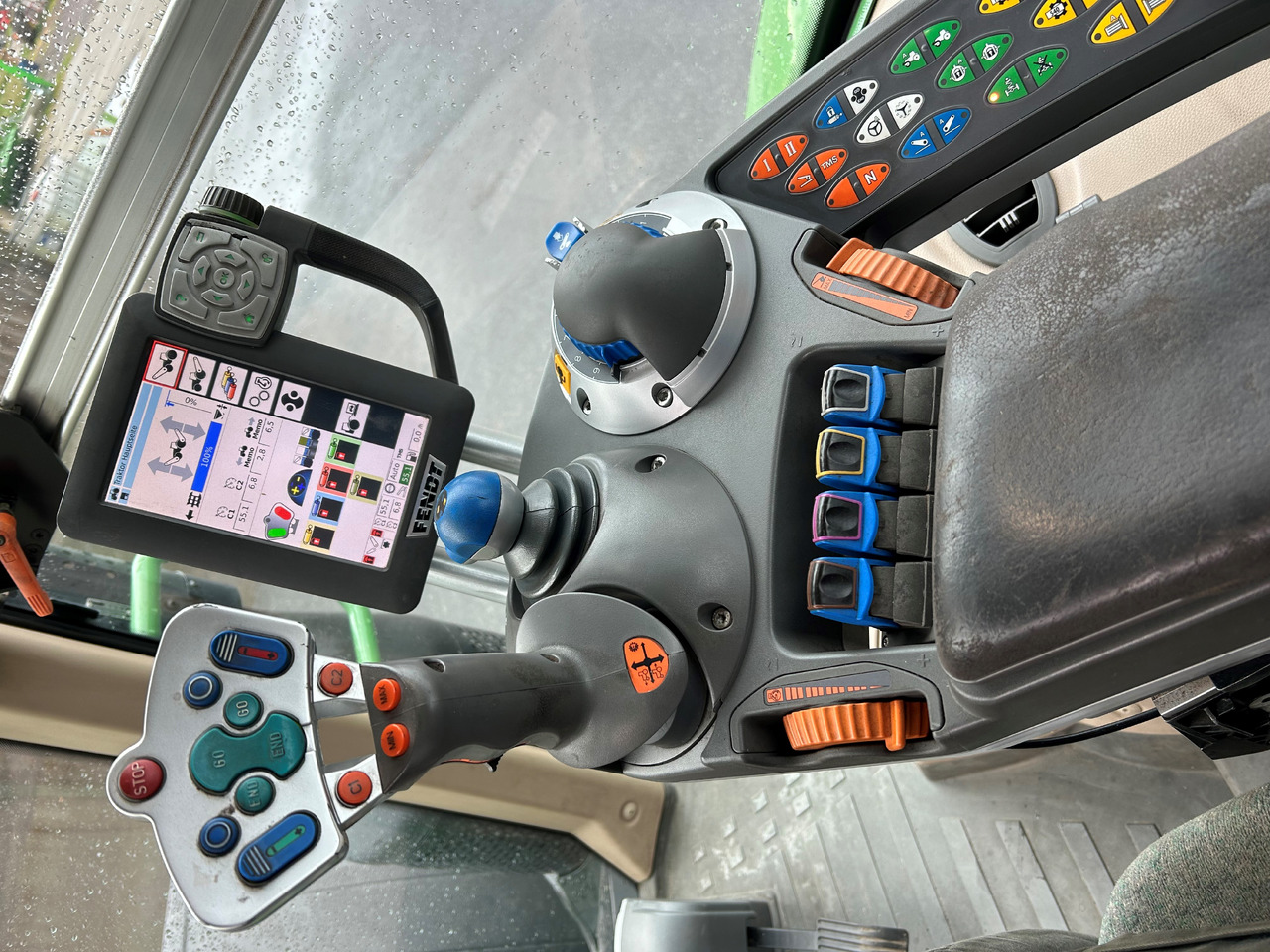 Fendt 714 Vario SCR Profi - Traktor: obrázok 3 Fendt 714 Vario SCR Profi - Traktor: obrázok 3