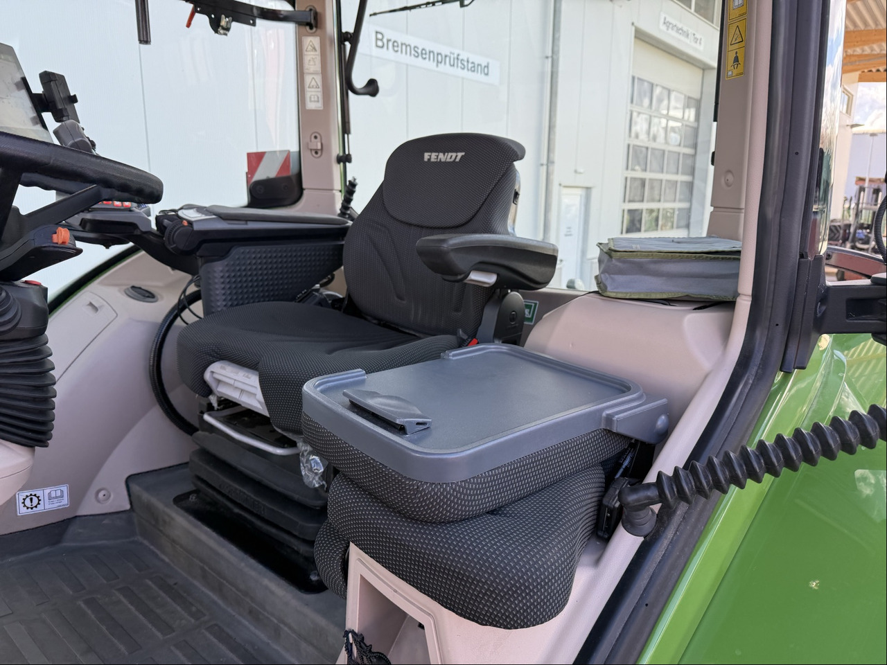 Fendt 718 Vario Gen6 ProfiPlus - Traktor: obrázok 3 Fendt 718 Vario Gen6 ProfiPlus - Traktor: obrázok 3