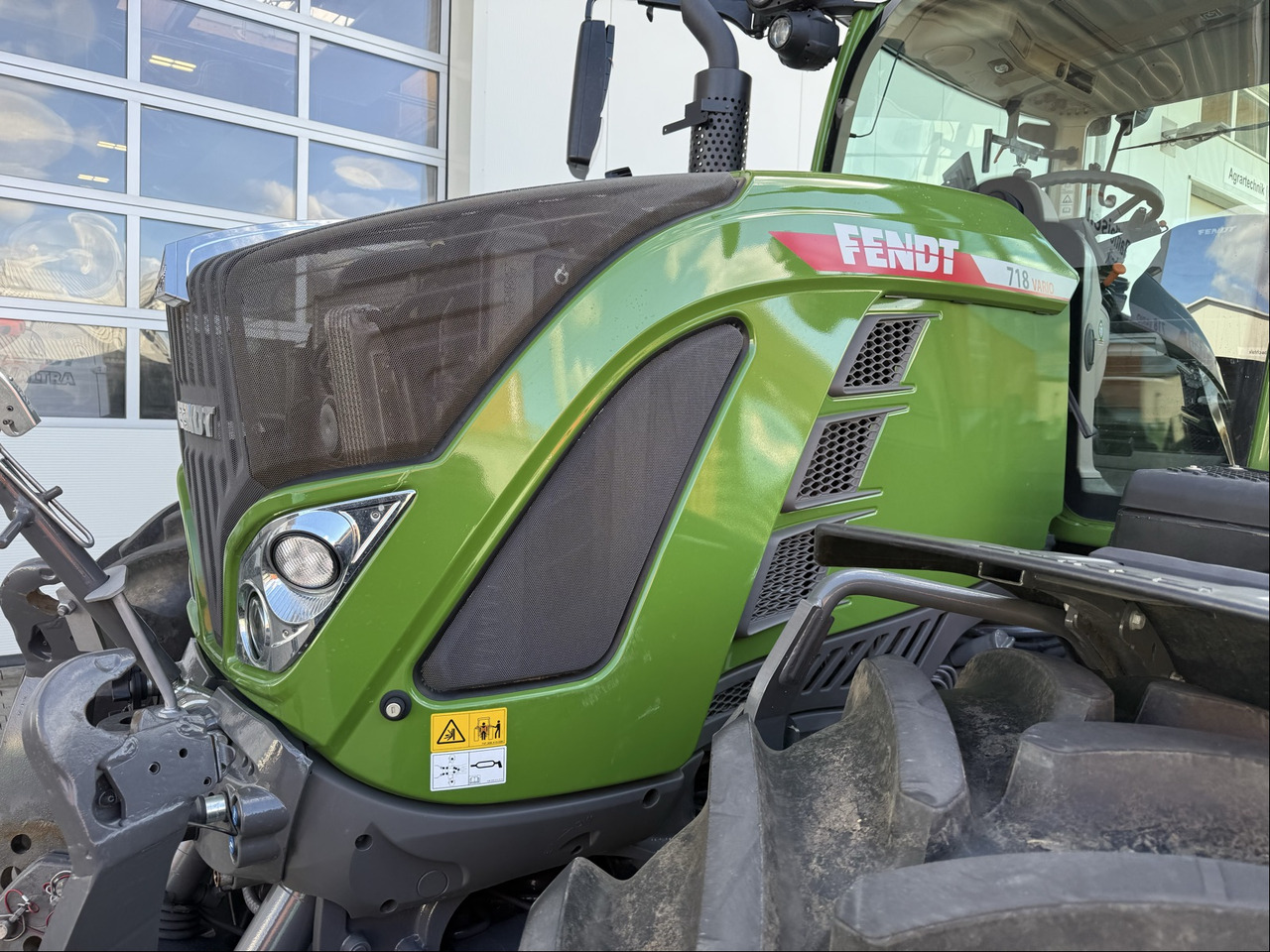 Fendt 718 Vario Gen6 ProfiPlus - Traktor: obrázok 4 Fendt 718 Vario Gen6 ProfiPlus - Traktor: obrázok 4