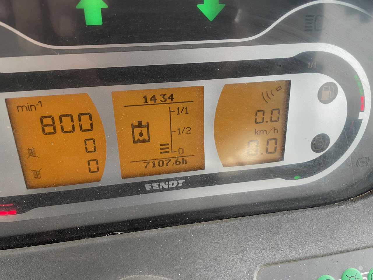 Fendt 718 Vario S4 ProfiPlus - Traktor: obrázok 2 Fendt 718 Vario S4 ProfiPlus - Traktor: obrázok 2