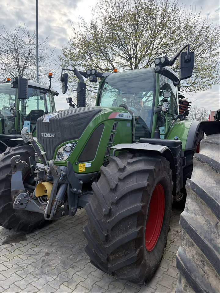 Fendt 718 Vario S4 ProfiPlus - Traktor: obrázok 2 Fendt 718 Vario S4 ProfiPlus - Traktor: obrázok 2