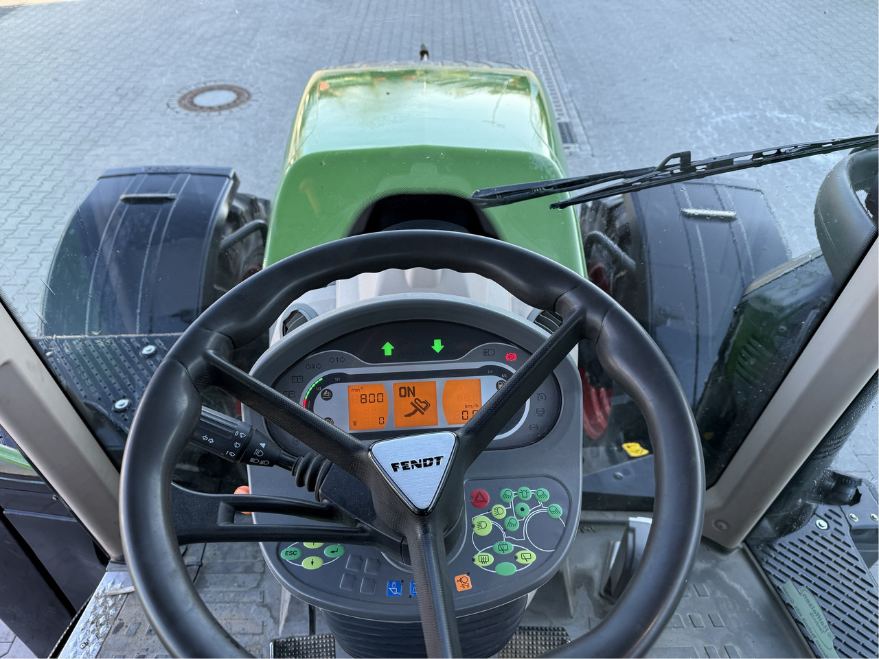 Fendt 720 S4 Power - Traktor: obrázok 3 Fendt 720 S4 Power - Traktor: obrázok 3