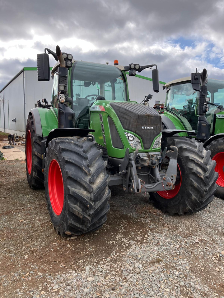Fendt 720 Vario S4 Profi - Traktor: obrázok 3 Fendt 720 Vario S4 Profi - Traktor: obrázok 3