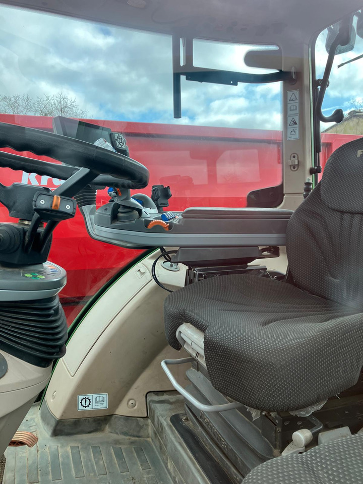 Fendt 720 Vario S4 ProfiPlus - Traktor: obrázok 4 Fendt 720 Vario S4 ProfiPlus - Traktor: obrázok 4