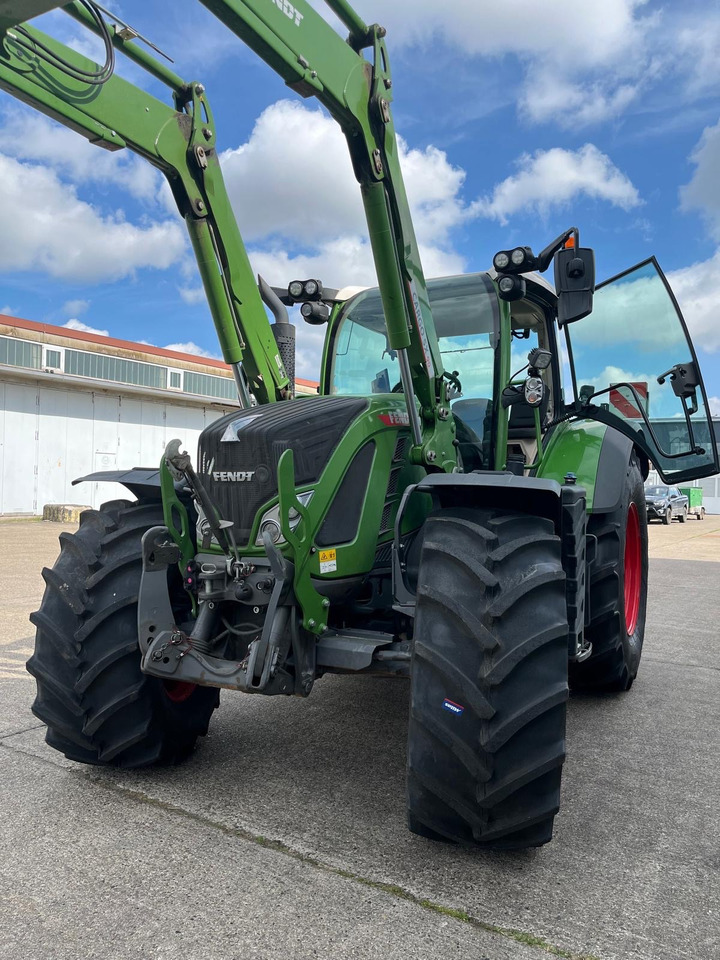 Fendt 724 Vario Gen6 ProfiPlus - Traktor: obrázok 3 Fendt 724 Vario Gen6 ProfiPlus - Traktor: obrázok 3