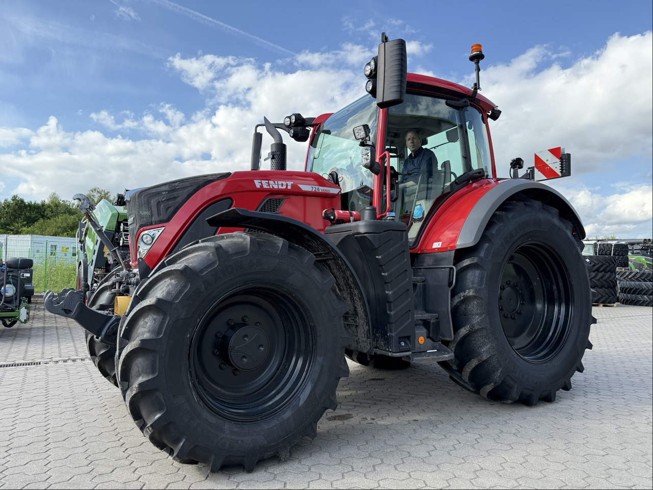 Fendt 724 Vario Gen6 ProfiPlus - Traktor: obrázok 1 Fendt 724 Vario Gen6 ProfiPlus - Traktor: obrázok 1