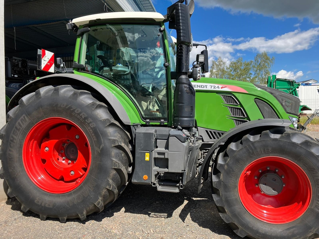 Fendt 724 Vario S4 Profi - Traktor: obrázok 1 Fendt 724 Vario S4 Profi - Traktor: obrázok 1