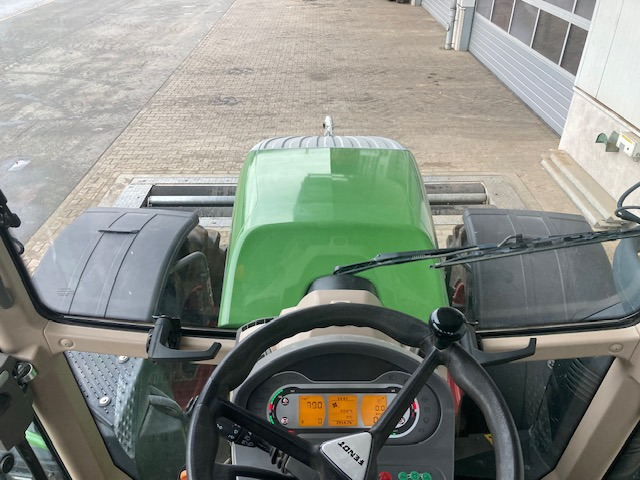 Fendt 724 Vario S4 Profi - Traktor: obrázok 3 Fendt 724 Vario S4 Profi - Traktor: obrázok 3