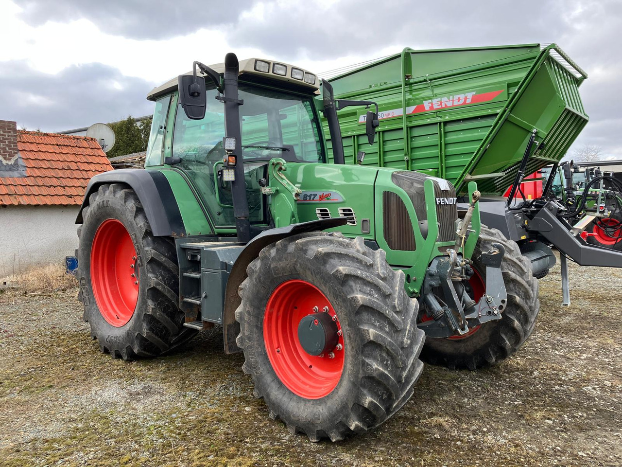 Fendt 817 Vario TMS - Traktor: obrázok 1 Fendt 817 Vario TMS - Traktor: obrázok 1