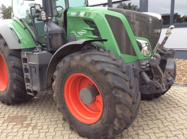 Fendt 824 Vario S4 Profi - Traktor: obrázok 4 Fendt 824 Vario S4 Profi - Traktor: obrázok 4
