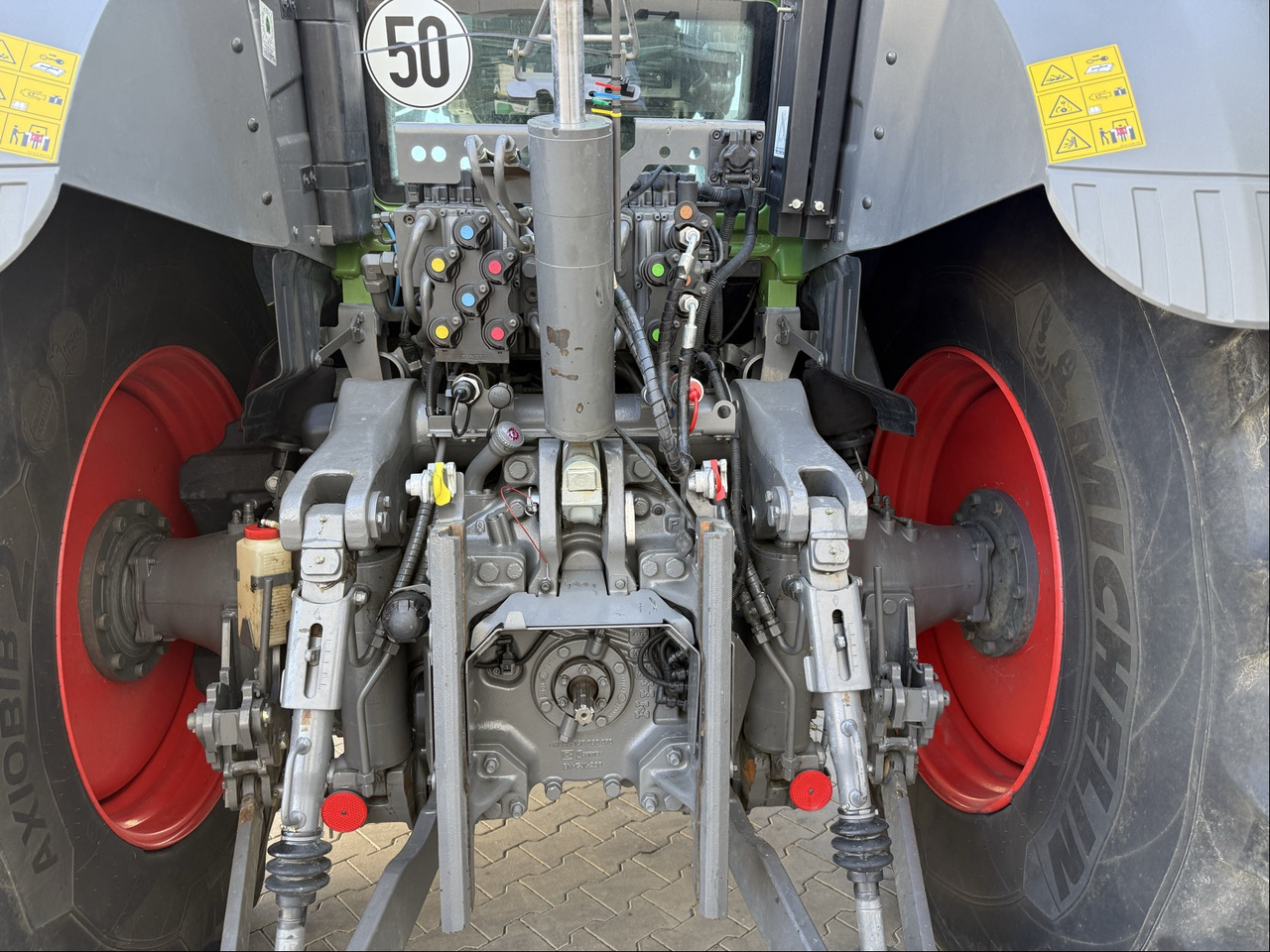 Fendt 828 Vario ProfiPlus Motor NEU - Traktor: obrázok 4 Fendt 828 Vario ProfiPlus Motor NEU - Traktor: obrázok 4